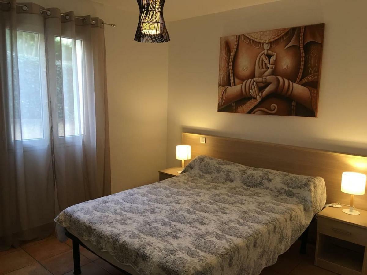 T2 Pour 4 Pers, Charmante Residence Avec Piscine Олета Екстериор снимка